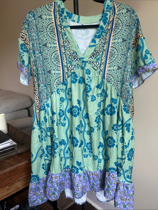 Dresses & Skirts - Women’s Green & Teal Floral Boho Tunic Dress
